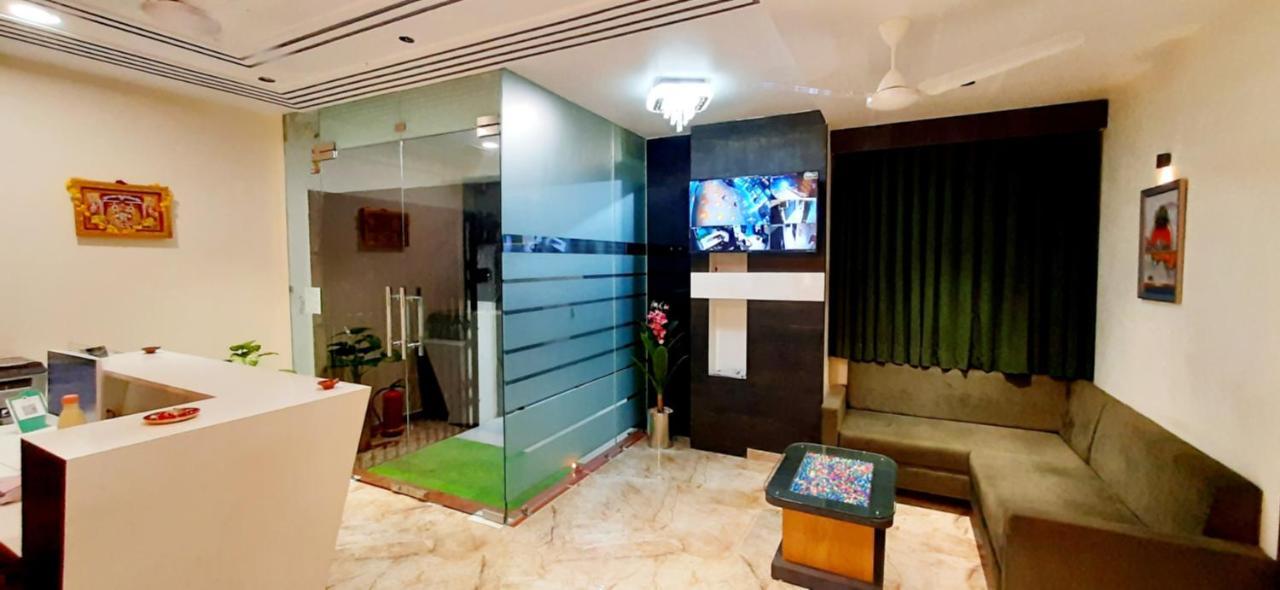 Hotel Suncity Ahmedabad Esterno foto