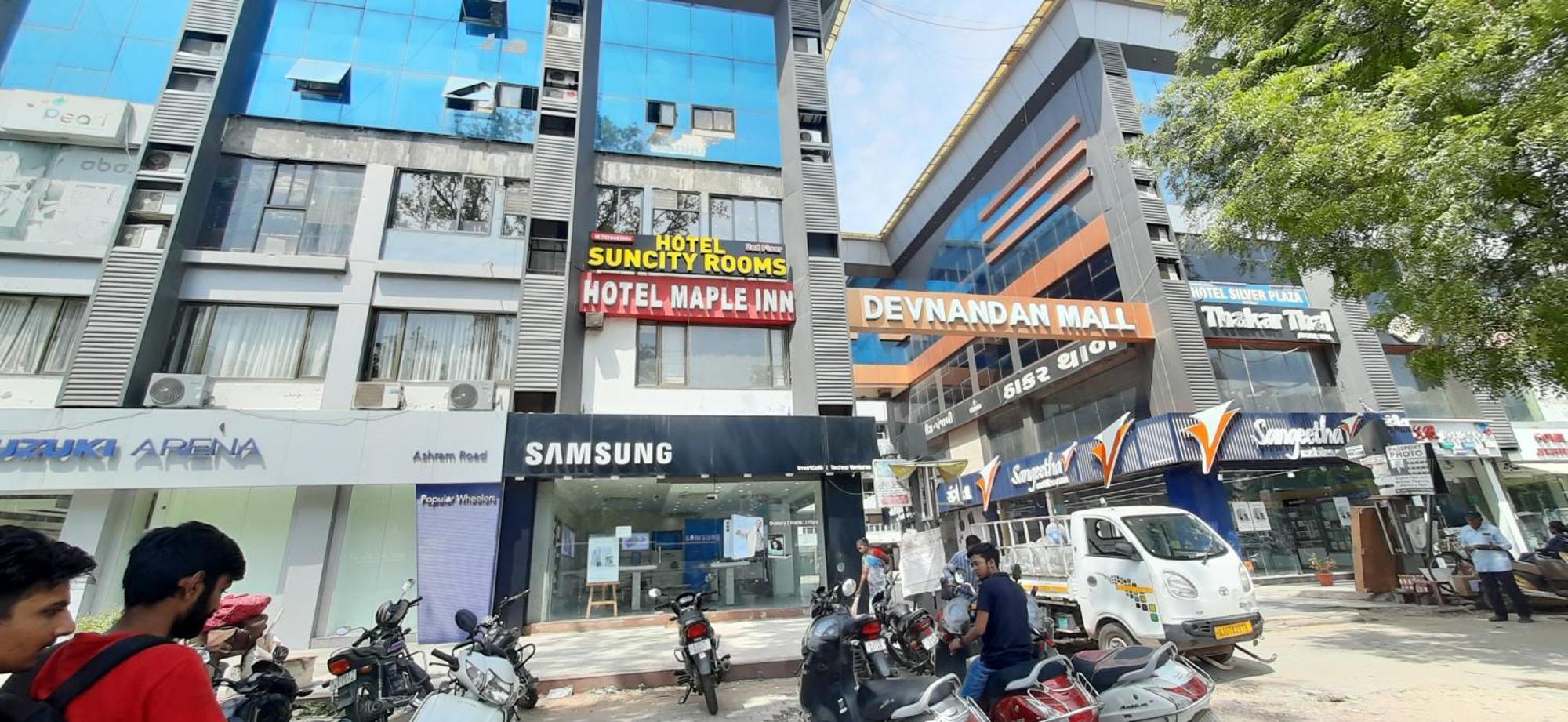 Hotel Suncity Ahmedabad Esterno foto