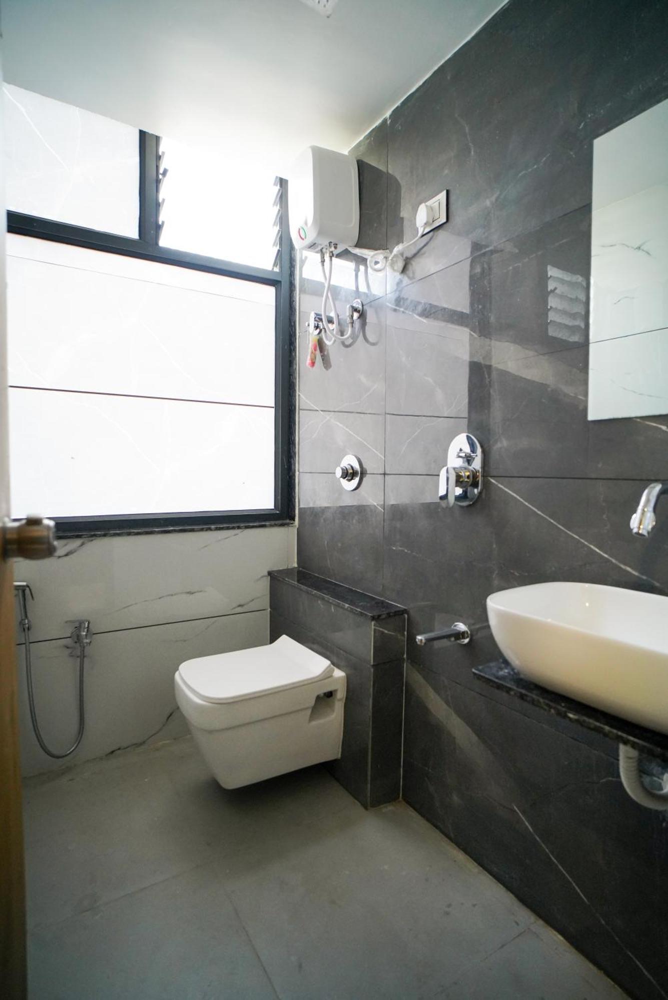 Hotel Suncity Ahmedabad Esterno foto